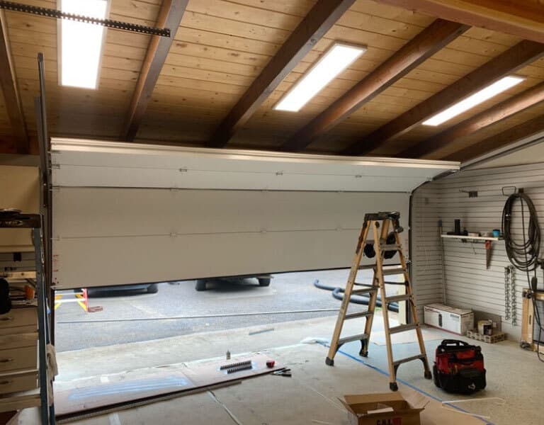 Emergency Garage Door Service Embrun | Local Emergency Repair